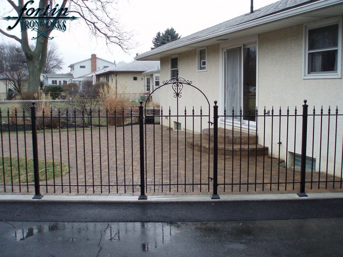 Enclosed back porch with walk way gate